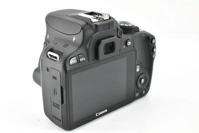 Canon Eos kiss x7 Image