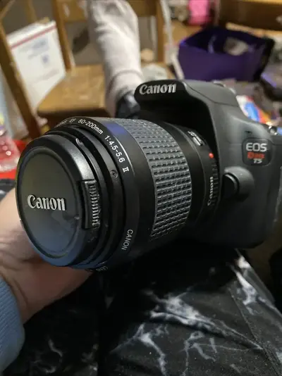 Canon Rebel t5 Image