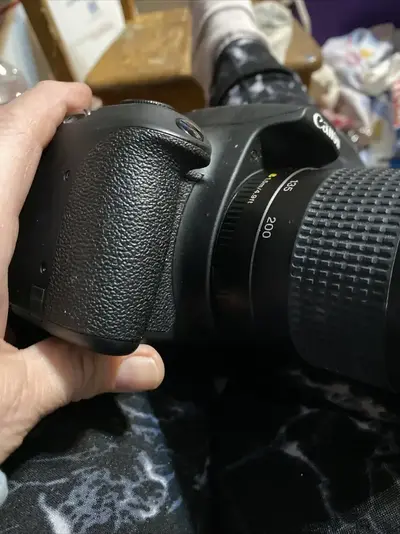 Canon Rebel t5 Image