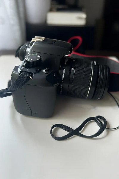 Canon Eos rebel t3 Image