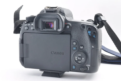 Canon EOS 9000D Image