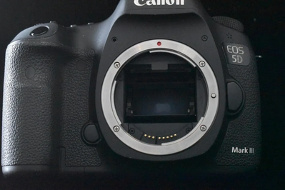 Canon EOS 5D MARK III Image