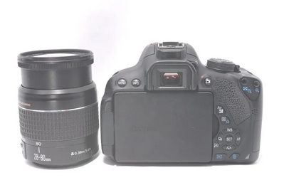 Canon Kiss X7i Image
