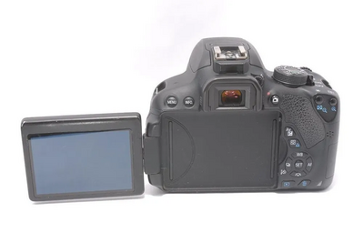 Canon Kiss X7i Image