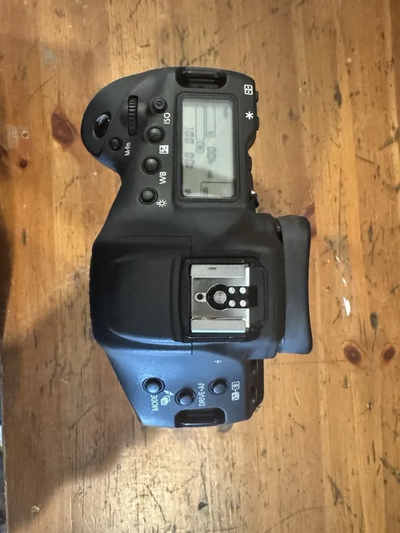 Canon 1DS Image