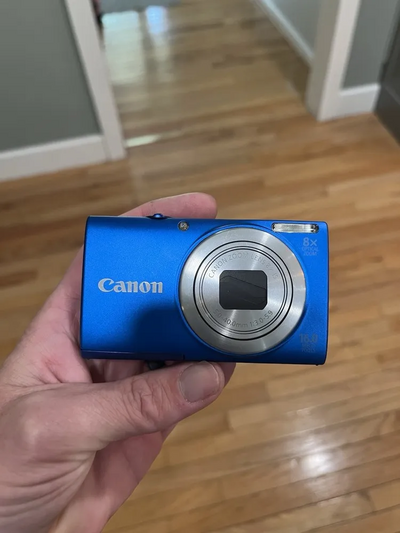 Canon PowerShot A4000IS Image