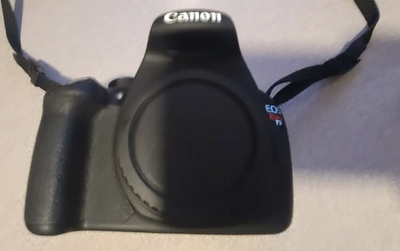 Canon EOS Rebel T5 Image