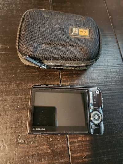 Casio EX-S880 Image