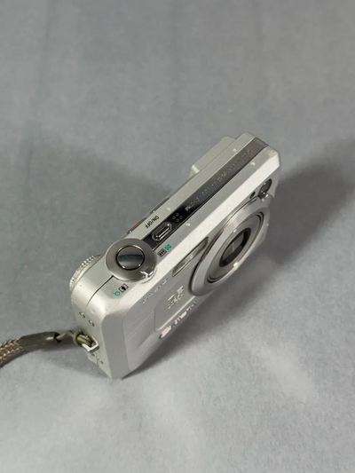 Casio EX-Z750 Image