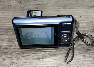 Casio EX-Z75 Image