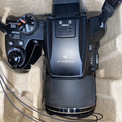Fuji FinePix S8200 Image