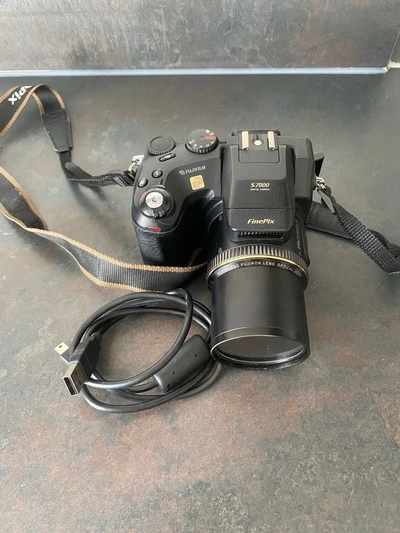 Fuji S7000 Image