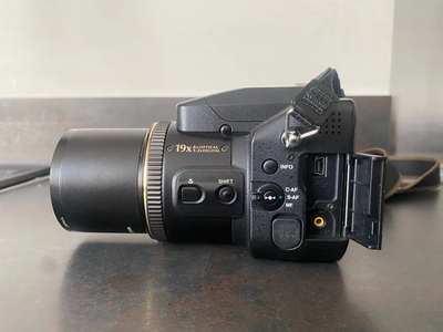 Fuji S7000 Image