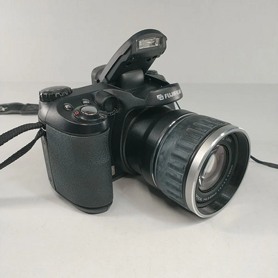 Fuji FinePix S5200 Image