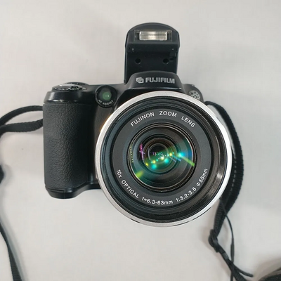 Fuji FinePix S5200 Image