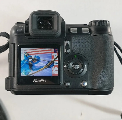 Fuji FinePix S5200 Image