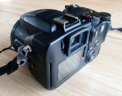 Fuji S602 Zoom Image