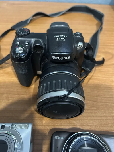 Fujifilm LOT OF 4 Image