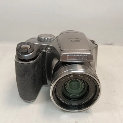 Fujifilm FinePix S5700 Image
