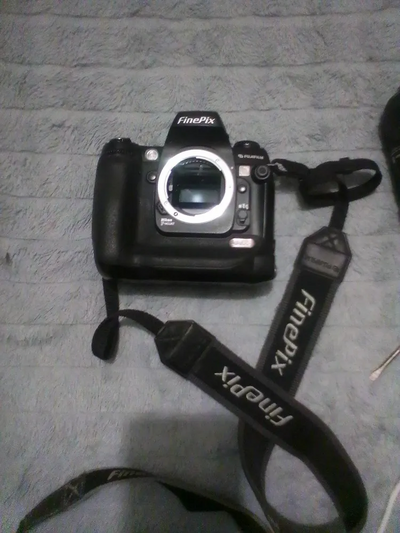Fujifilm S1 Pro Image