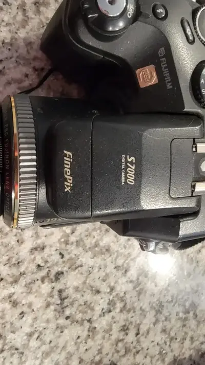 Fujifilm S7000 Image
