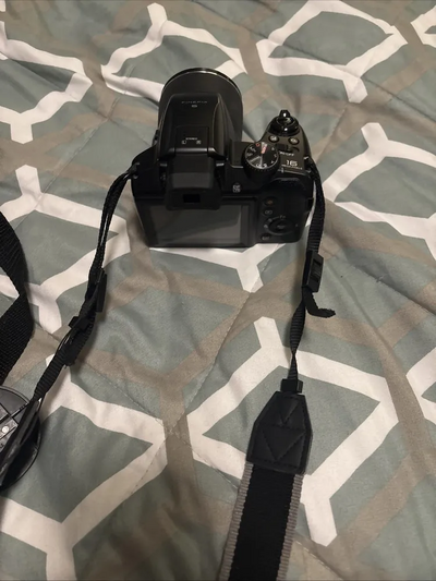 Fujifilm FinePix S8200 Image