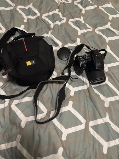 Fujifilm FinePix S8200 Image