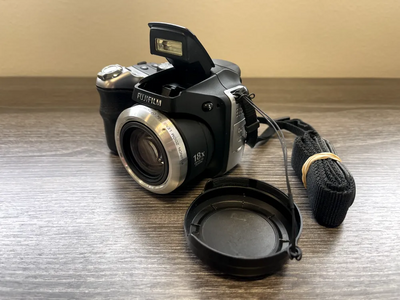 Fujifilm S8000fd Image