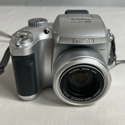 Fujifilm FinePix 3800 Image