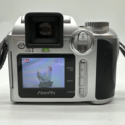 Fujifilm FinePix 3800 Image
