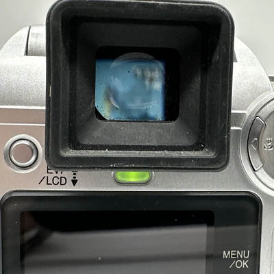 Fujifilm FinePix 3800 Image