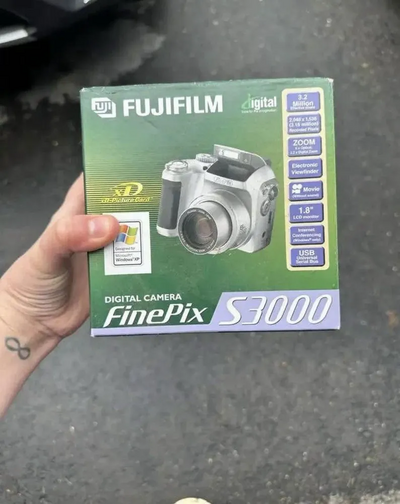 Fujifilm S3000 Image