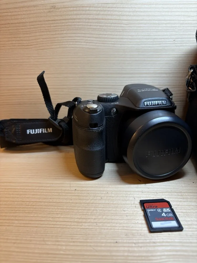 Fujifilm S2100HD Image