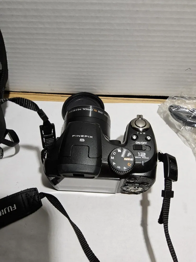 Fujifilm S1800 Image