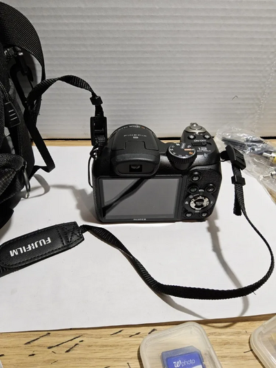 Fujifilm S1800 Image