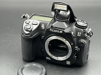 Fujifilm S5 Pro Image