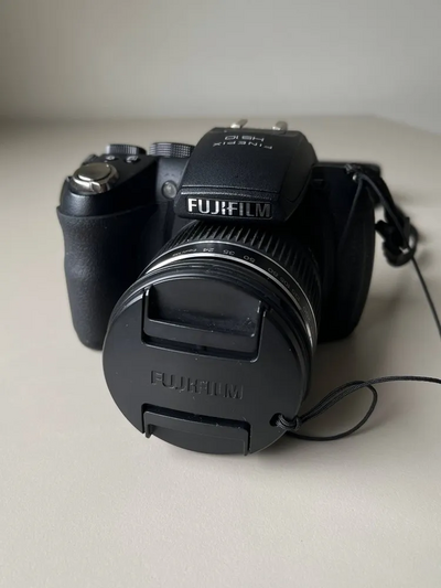 Fujifilm HS10 Image