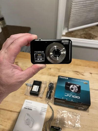 Fujifilm FinePix JV100 Image