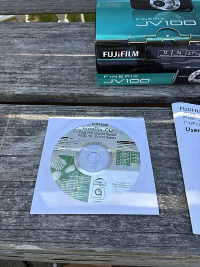 Fujifilm FinePix JV100 Image