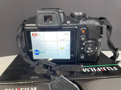 Fujifilm S8200 Image
