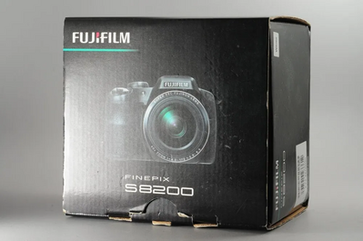 Fujifilm S8200 Image