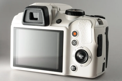 Fujifilm S8200 Image