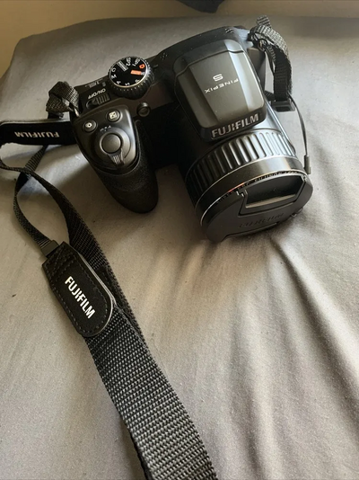 Fujifilm FinePix S Image