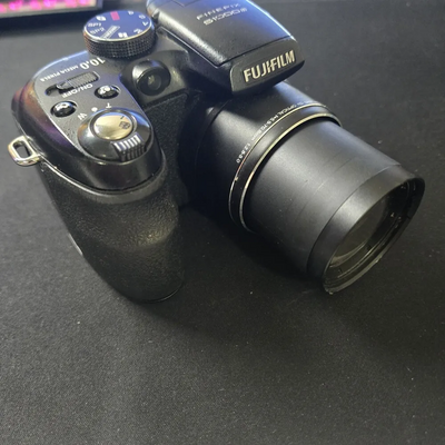 Fujifilm S1000fd Image