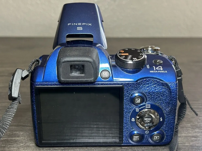Fujifilm S3200 Image