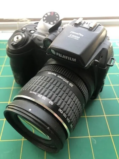 Fujifilm Finepix s series s9000 / s9500 Image
