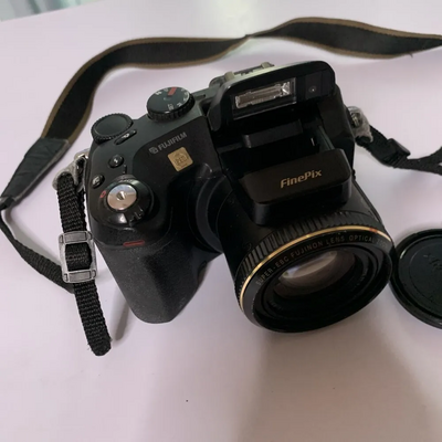 Fujifilm FinePix S7000 Image