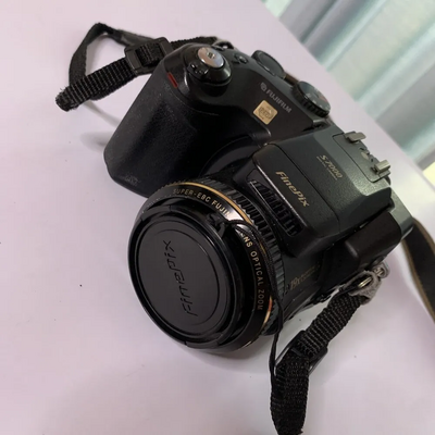 Fujifilm FinePix S7000 Image