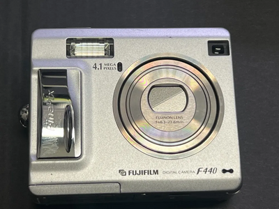 Fujifilm F450 Image