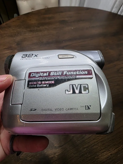 JVC GR-D372 Image